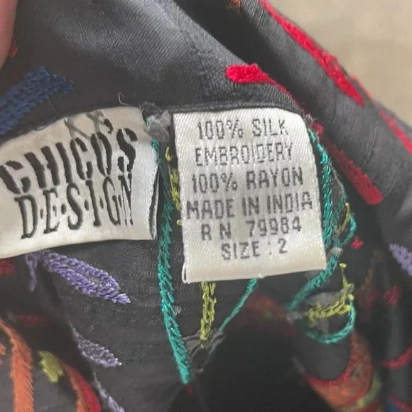 VINTAGE CHICOS BOXY EMBROIDERED BUTTON UP - Picture 3 of 3